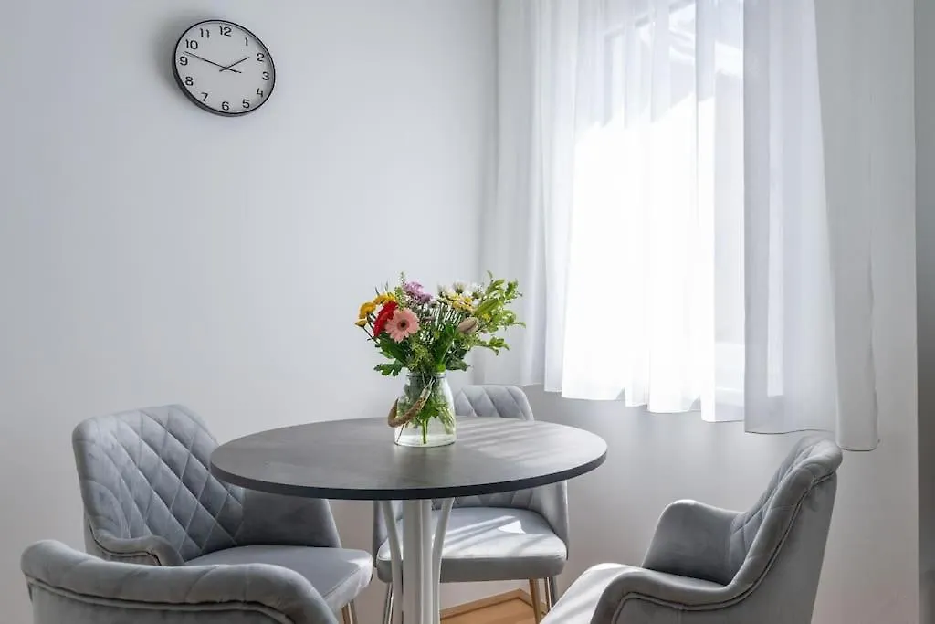 Elegant 1Br Flat With Balcony By Hm Apartment Vienna Austria