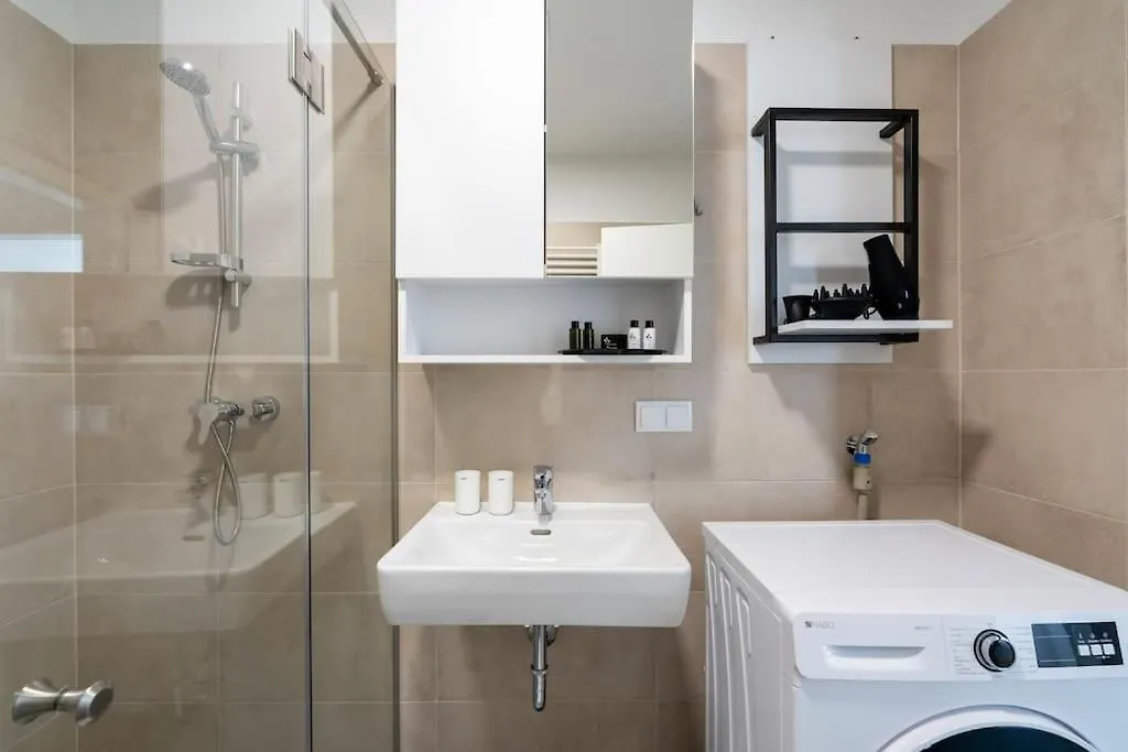 Elegant 1Br Flat With Balcony By Hm Apartment Vienna Austria